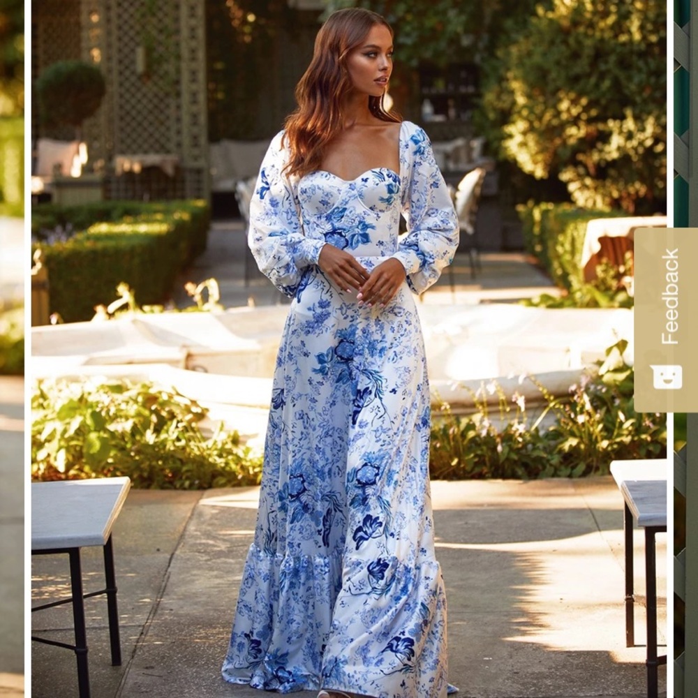 PUFF SLEEVE FORMAL GOWN